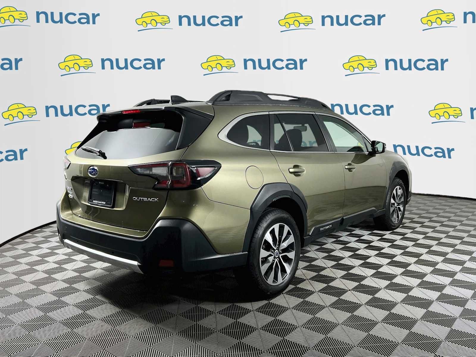 Used 2025 Subaru Outback Limited AWD/4WD image 7