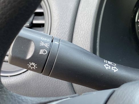 Used 2020 Nissan Pathfinder S AWD/4WD image 18