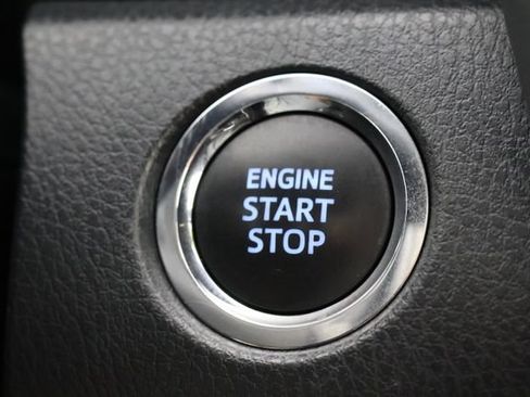 Used 2022 Toyota Camry XLE w/ Navigation Package FWD image 17