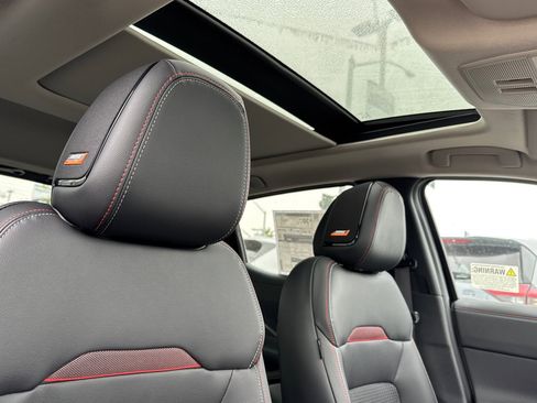 New 2026 Nissan Kicks SR w/ SR Premium Package image 14