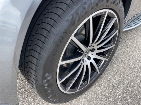 Used 2023 Mercedes-Benz GLS 450 4MATIC image 9