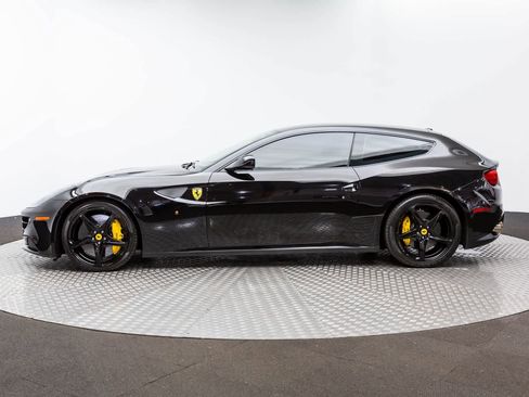 Used 2015 Ferrari FF image 3