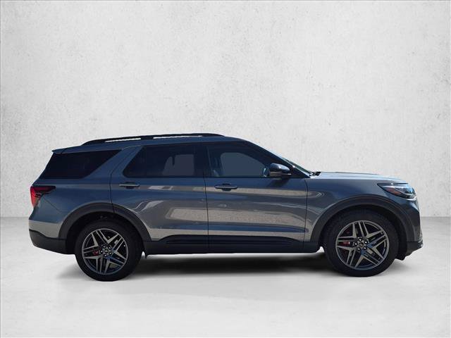 Certified 2026 Ford Explorer ST AWD/4WD image 4