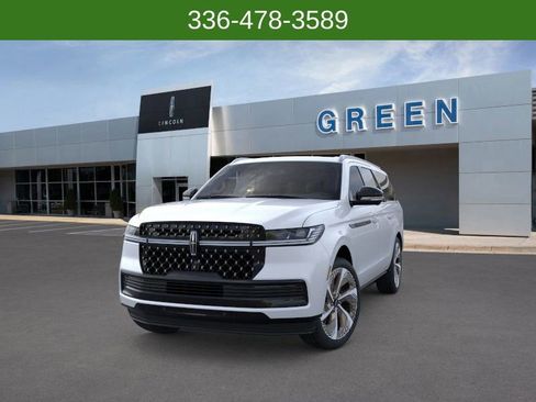 New 2025 Lincoln Navigator L Black Label image 2