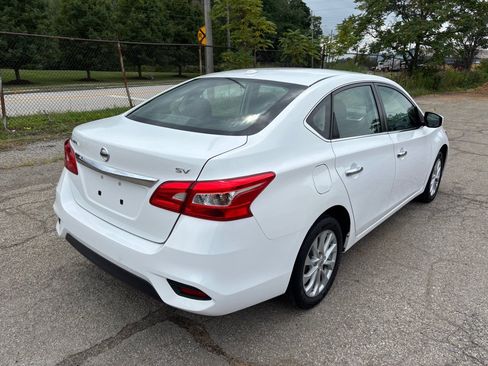 Used 2019 Nissan Sentra SV FWD image 3