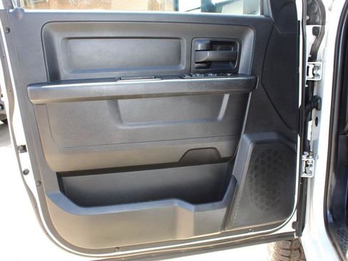 Used 2014 RAM 2500 Tradesman w/ Chrome Appearance Group AWD/4WD image 10