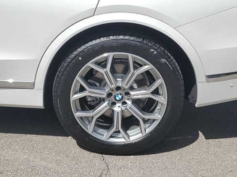 New 2026 BMW X7 xDrive40i w/ Premium Package AWD/4WD image 28