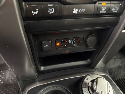 Used 2021 Toyota 4Runner Limited image 31