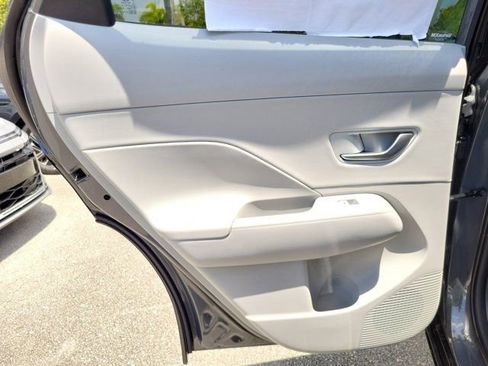 New 2026 Hyundai Kona Limited FWD image 8