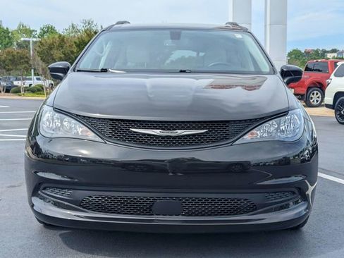 Used 2021 Chrysler Voyager Lxi FWD image 9