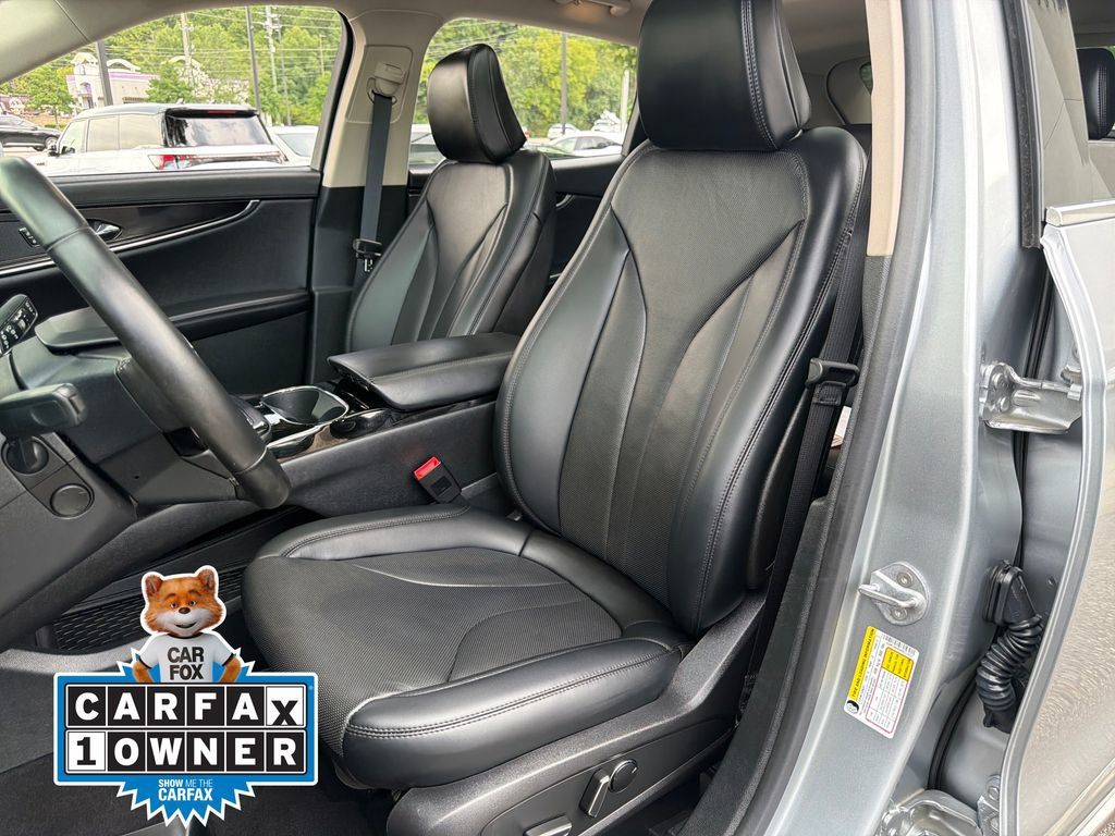 Used 2023 Lincoln Nautilus Reserve AWD/4WD image 26