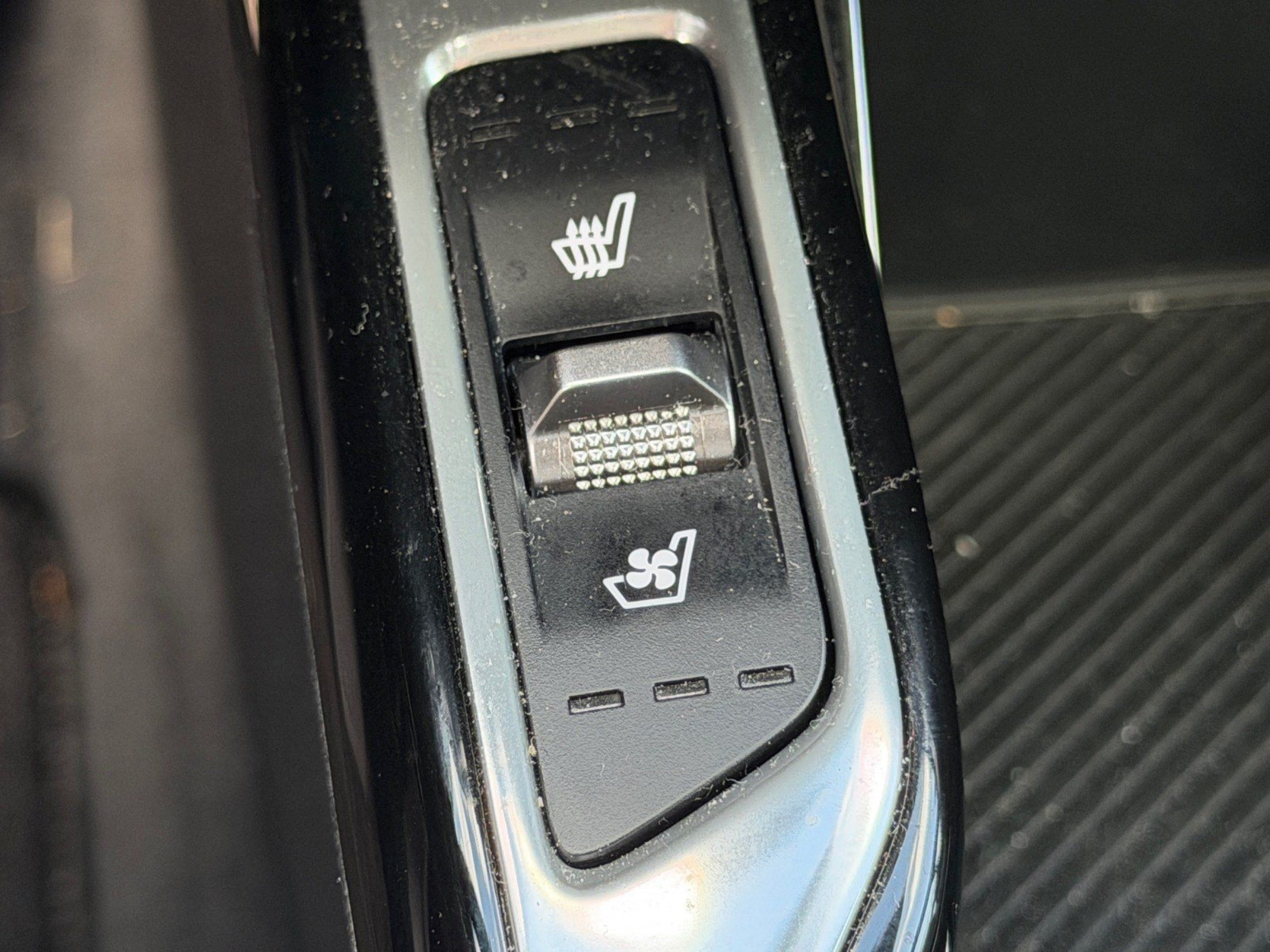 Used 2024 Kia Sorento SX Prestige AWD/4WD image 36