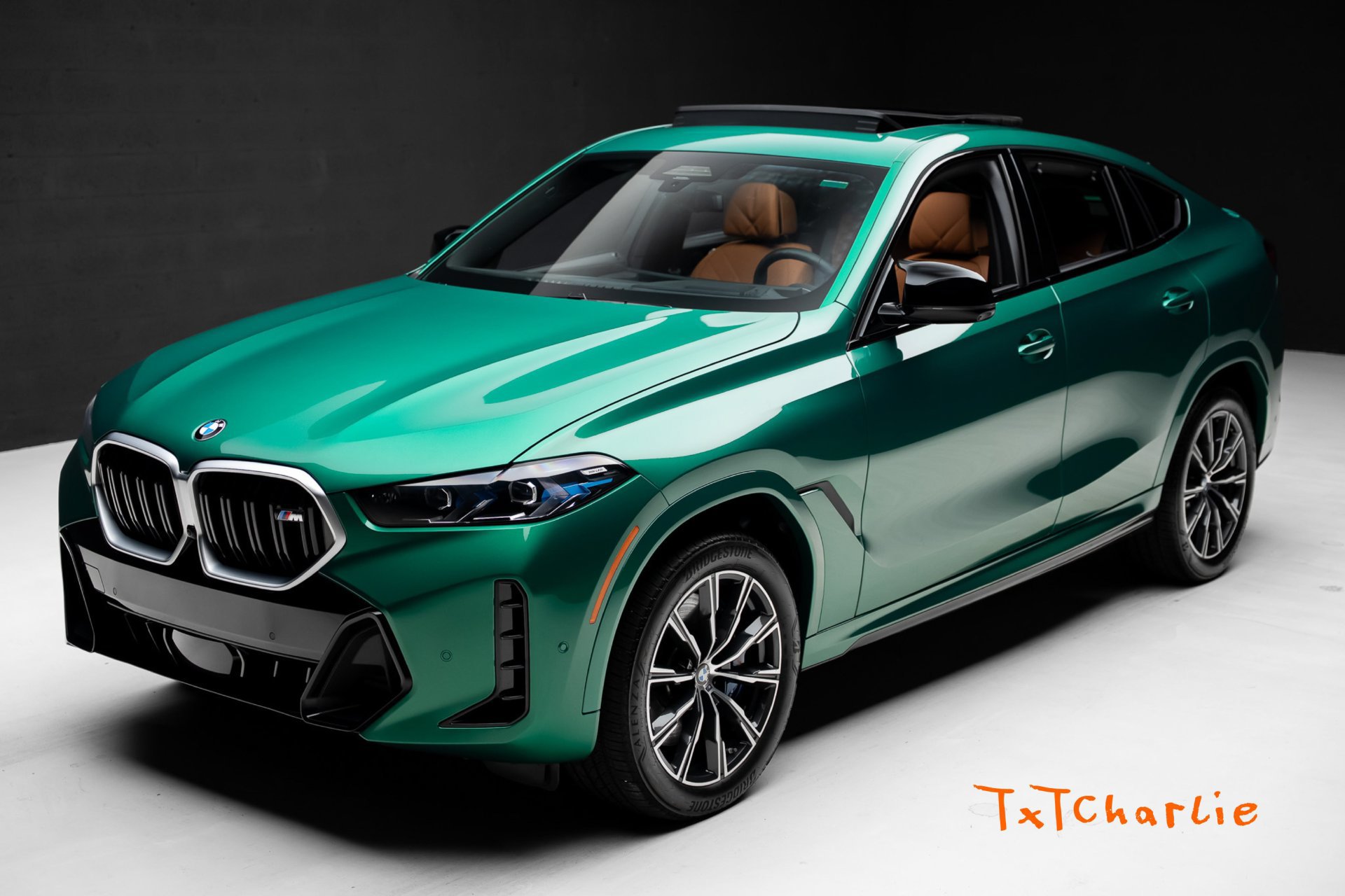 Used 2026 BMW X6 M60i AWD/4WD image 1