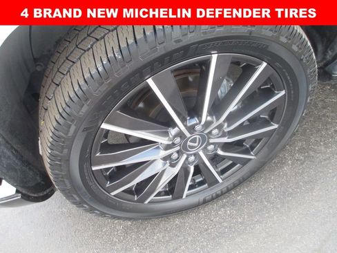 Used 2024 Lexus GX 550 w/ Accessory Package (2T) AWD/4WD image 4