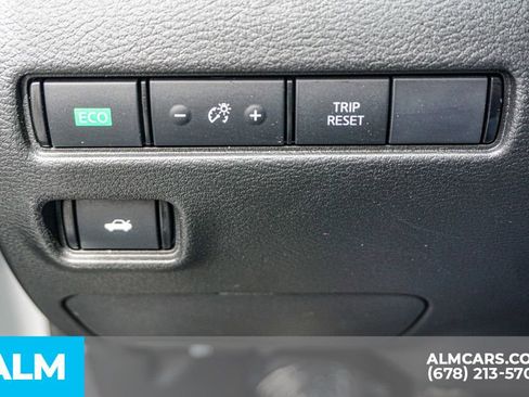 Used 2025 Nissan Sentra S FWD image 44
