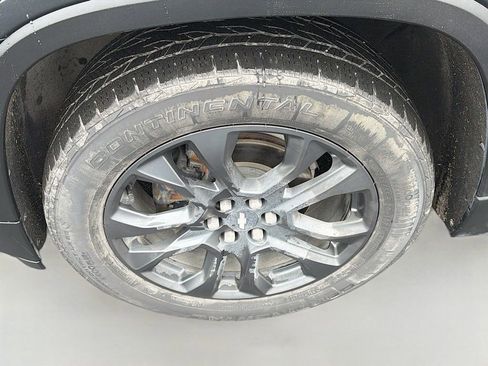 Used 2021 Chevrolet Traverse RS image 18