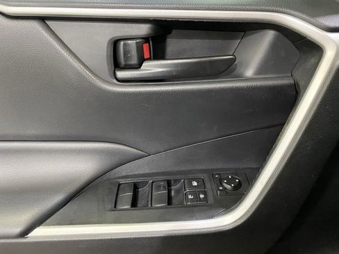 Certified 2021 Toyota RAV4 LE w/ Carpet Mat Package (TMS) image 13