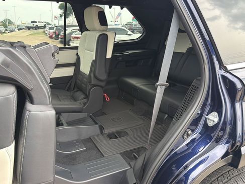 Used 2024 Toyota Sequoia Capstone AWD/4WD image 19