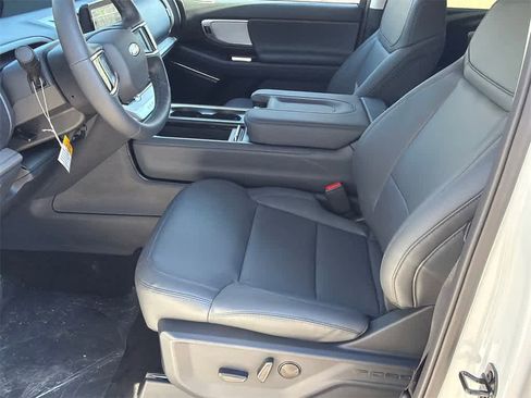 New 2026 Ford Expedition Max Active image 10