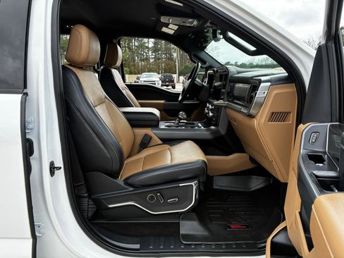 Used 2021 Ford F150 Lariat w/ Max Trailer Tow Package image 16