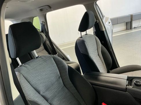 Used 2023 Nissan Rogue SV image 16