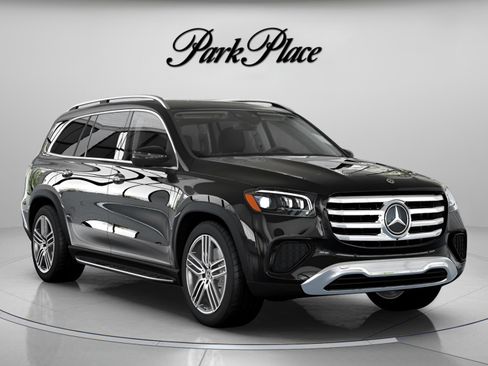 New 2026 Mercedes-Benz GLS 450 4MATIC image 33