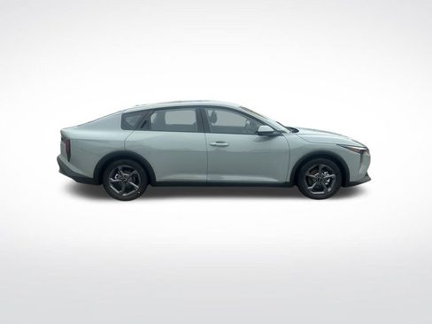 New 2025 Kia K4 LXS image 6