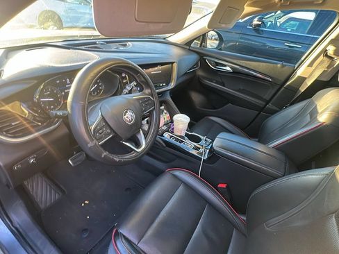 Used 2022 Buick Envision Essence w/ Sport Touring Package FWD image 3