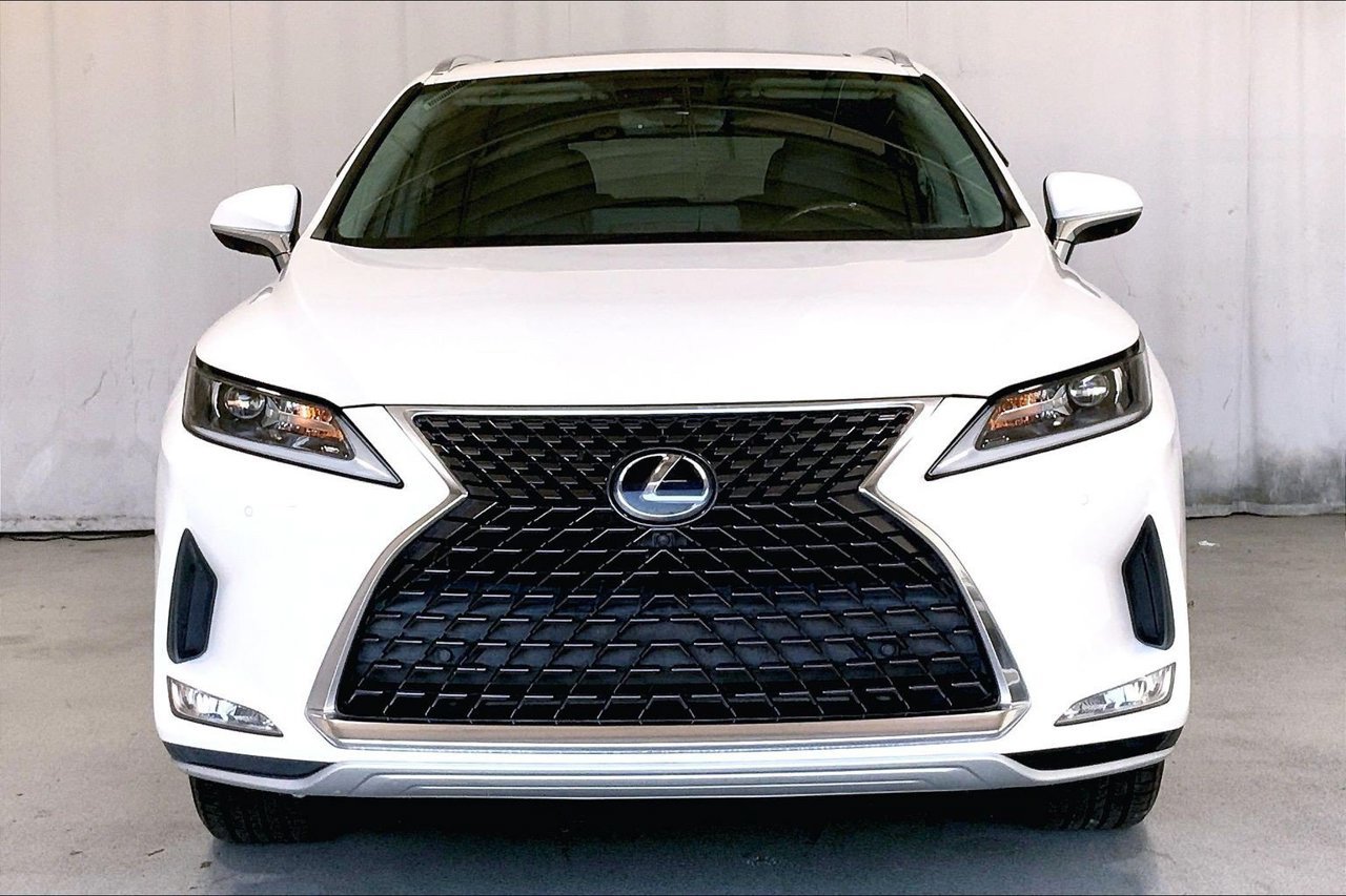 Used 2022 Lexus RX 350L FWD w/ Premium Package image 2