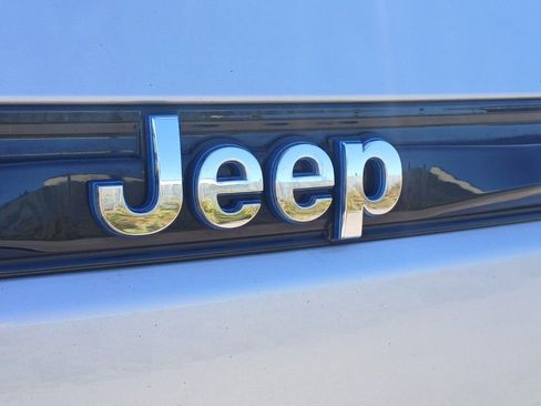 Used 2023 Jeep Grand Cherokee 4WD 4xe image 33