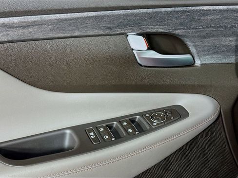 Used 2020 Hyundai Santa Fe SEL image 18