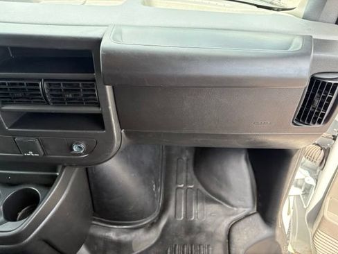 Used 2025 Chevrolet Express 2500 w/ Driver Convenience Package RWD image 21