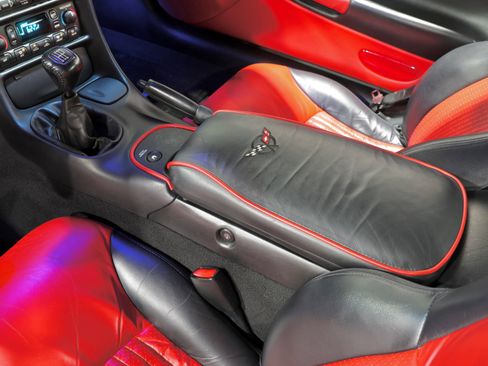 Used 2002 Chevrolet Corvette Z06 w/ Memory Pkg image 65