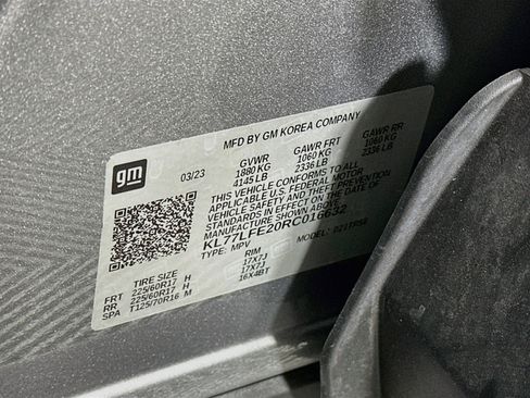 Used 2024 Chevrolet Trax LS FWD image 12