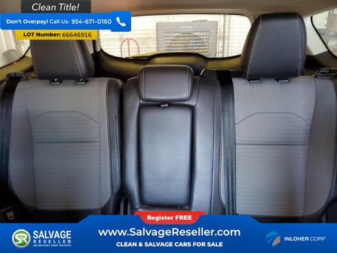 Used 2017 Ford Escape SE w/ Equipment Group 201A FWD image 13