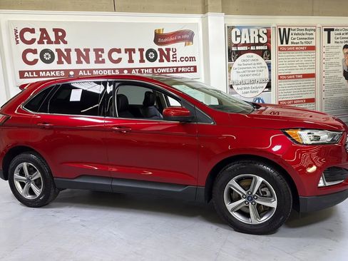 Used 2021 Ford Edge SEL w/ Convenience Package FWD image 3