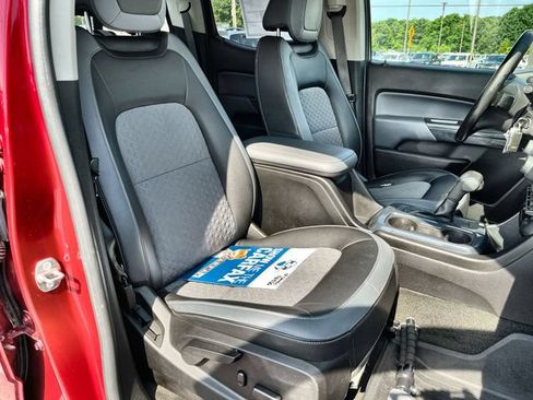 Used 2018 Chevrolet Colorado Z71 AWD/4WD image 26
