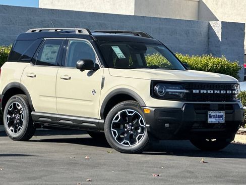 New 2025 Ford Bronco Sport Outer Banks w/ Outer Banks Tech Package+ image 2