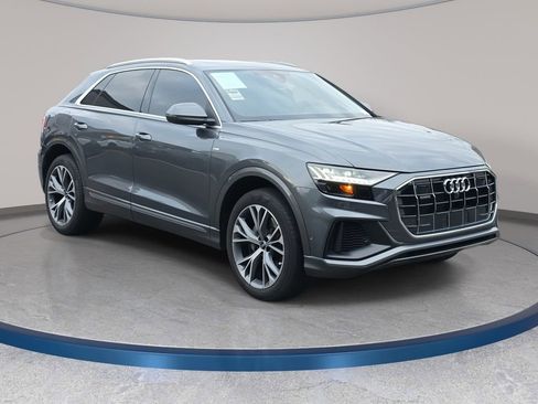 Used 2023 Audi Q8 Premium Plus w/ Premium Plus Package AWD/4WD image 4