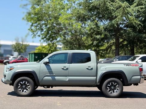 Used 2023 Toyota Tacoma TRD Off-Road AWD/4WD image 2