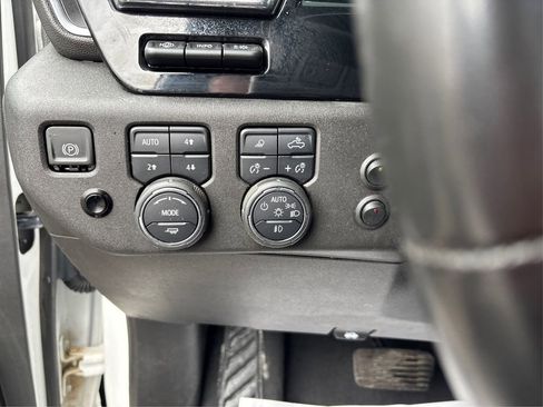Used 2024 Chevrolet Silverado 2500 High Country w/ Technology Package AWD/4WD image 25