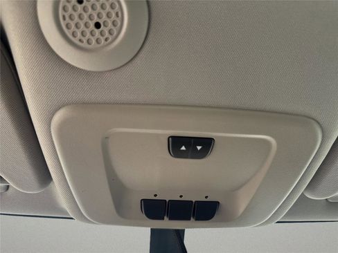Used 2015 Chevrolet Impala LT w/ LT Sunroof Package FWD image 27