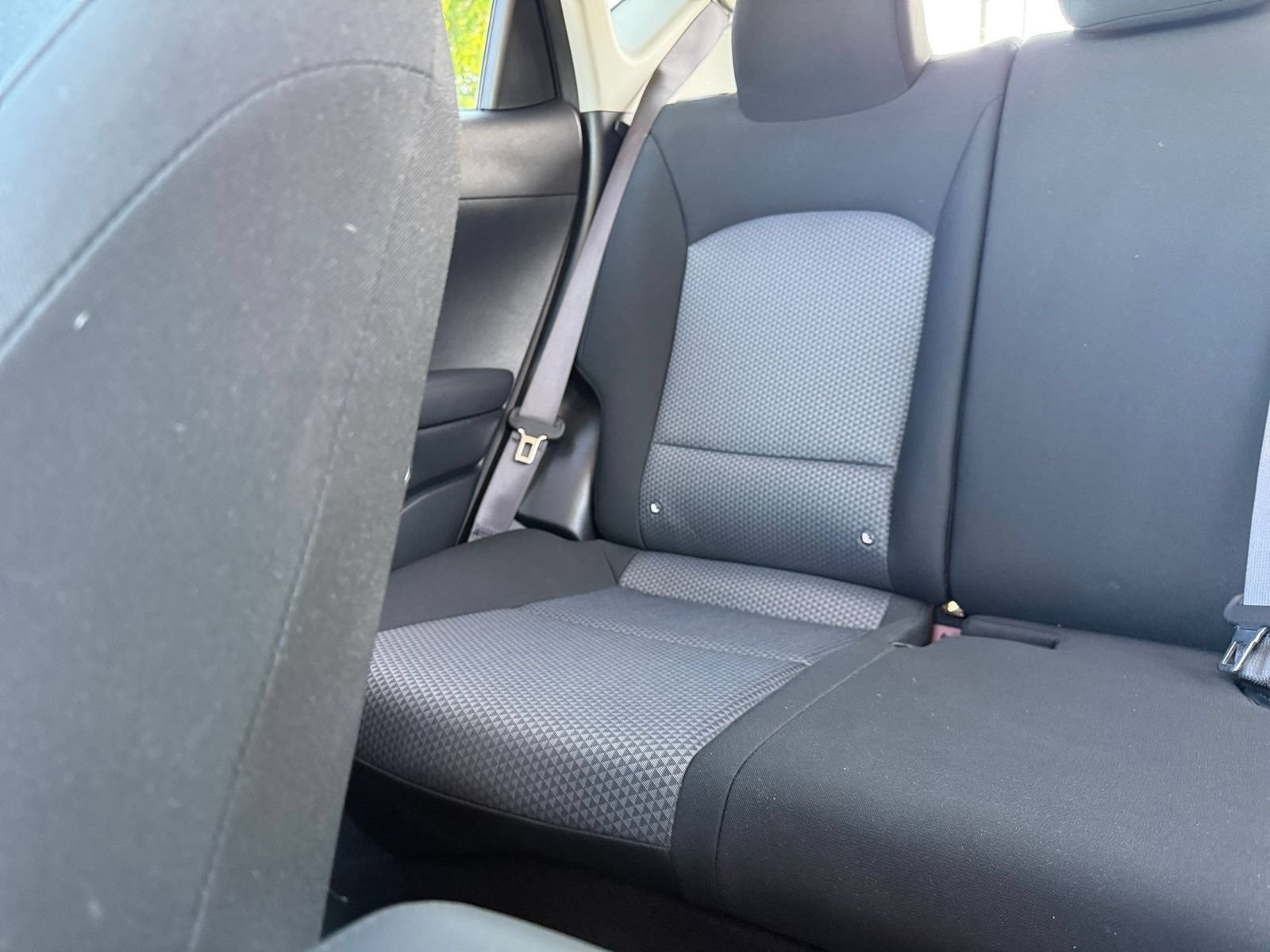 Used 2025 Kia Soul LX w/ LX Technology Package FWD image 36