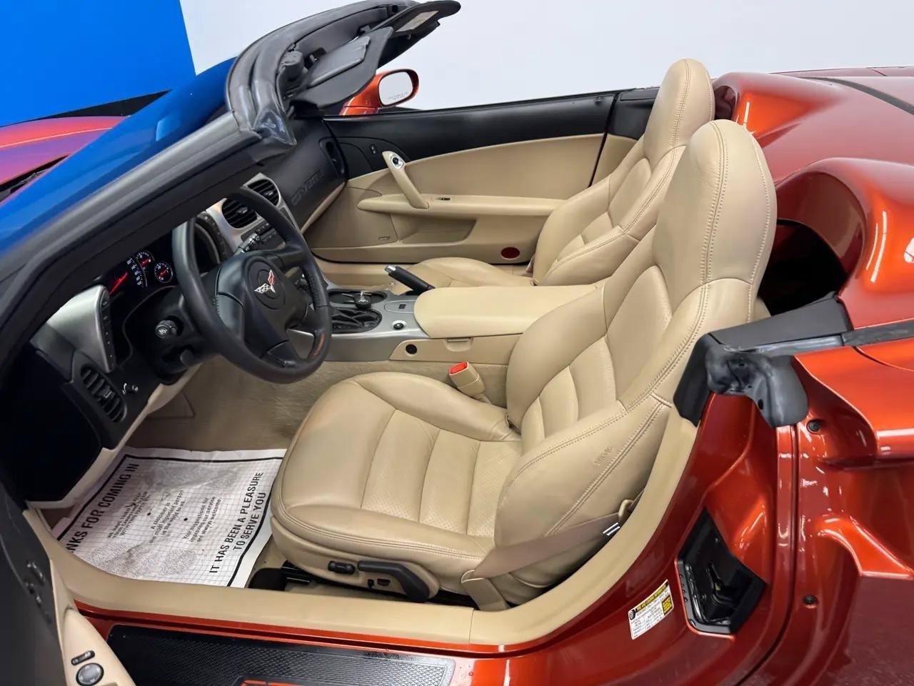 Used 2005 Chevrolet Corvette Convertible w/ Preferred Equipment Group RWD image 14