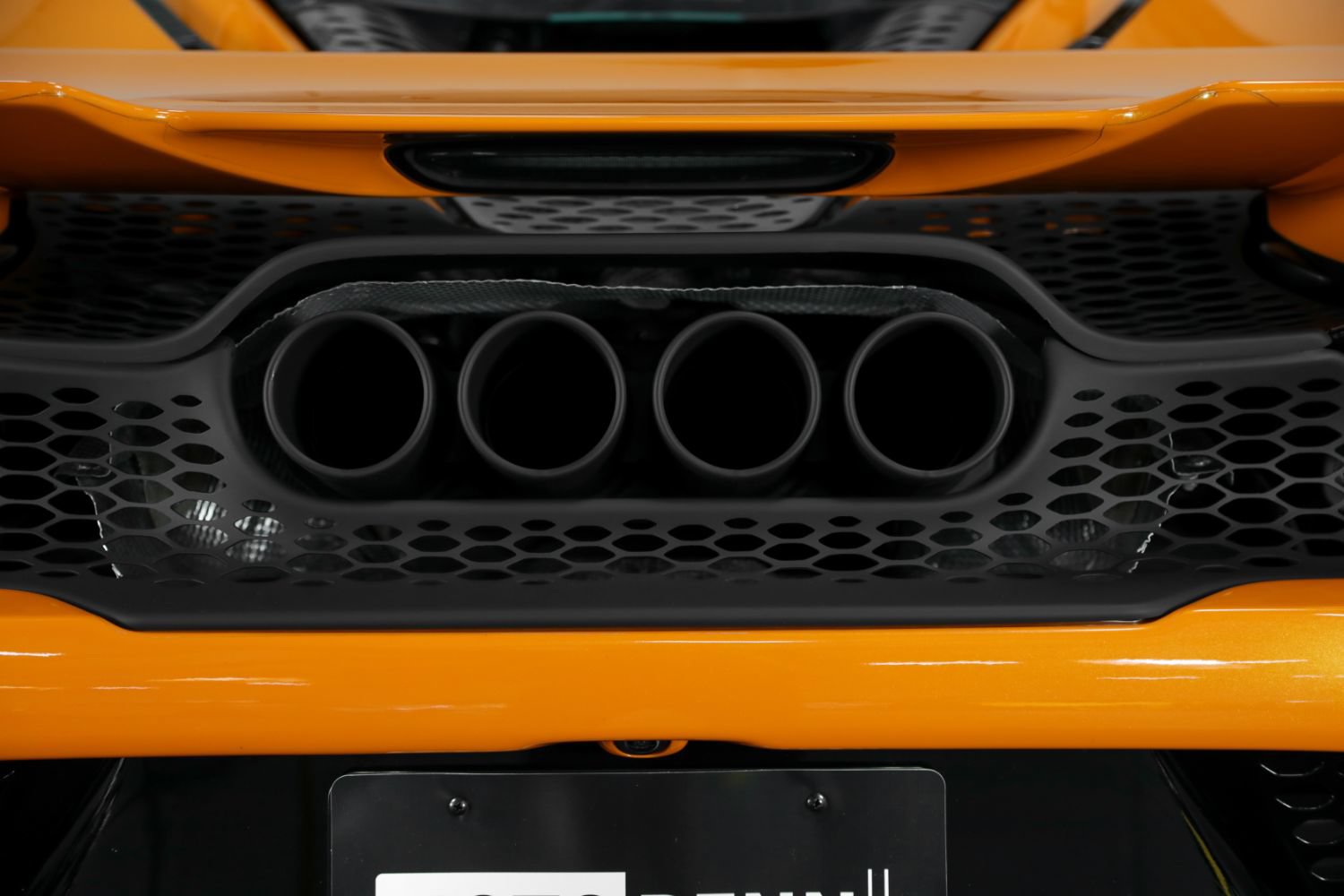 Used 2021 McLaren 765LT RWD image 25