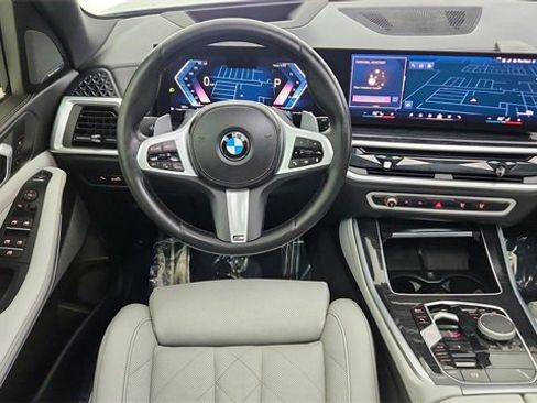 Used 2024 BMW X5 sDrive40i w/ M Sport Package image 37