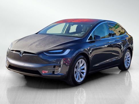 Used 2017 Tesla Model X 75D image 8