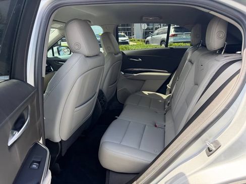 Used 2021 Cadillac XT4 Luxury FWD image 13