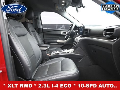 Used 2021 Ford Explorer XLT RWD image 16