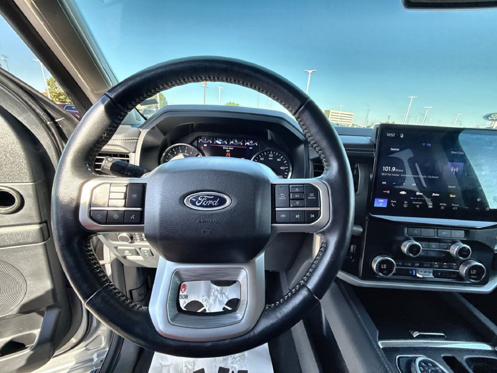 Used 2024 Ford Expedition Max XLT AWD/4WD image 17